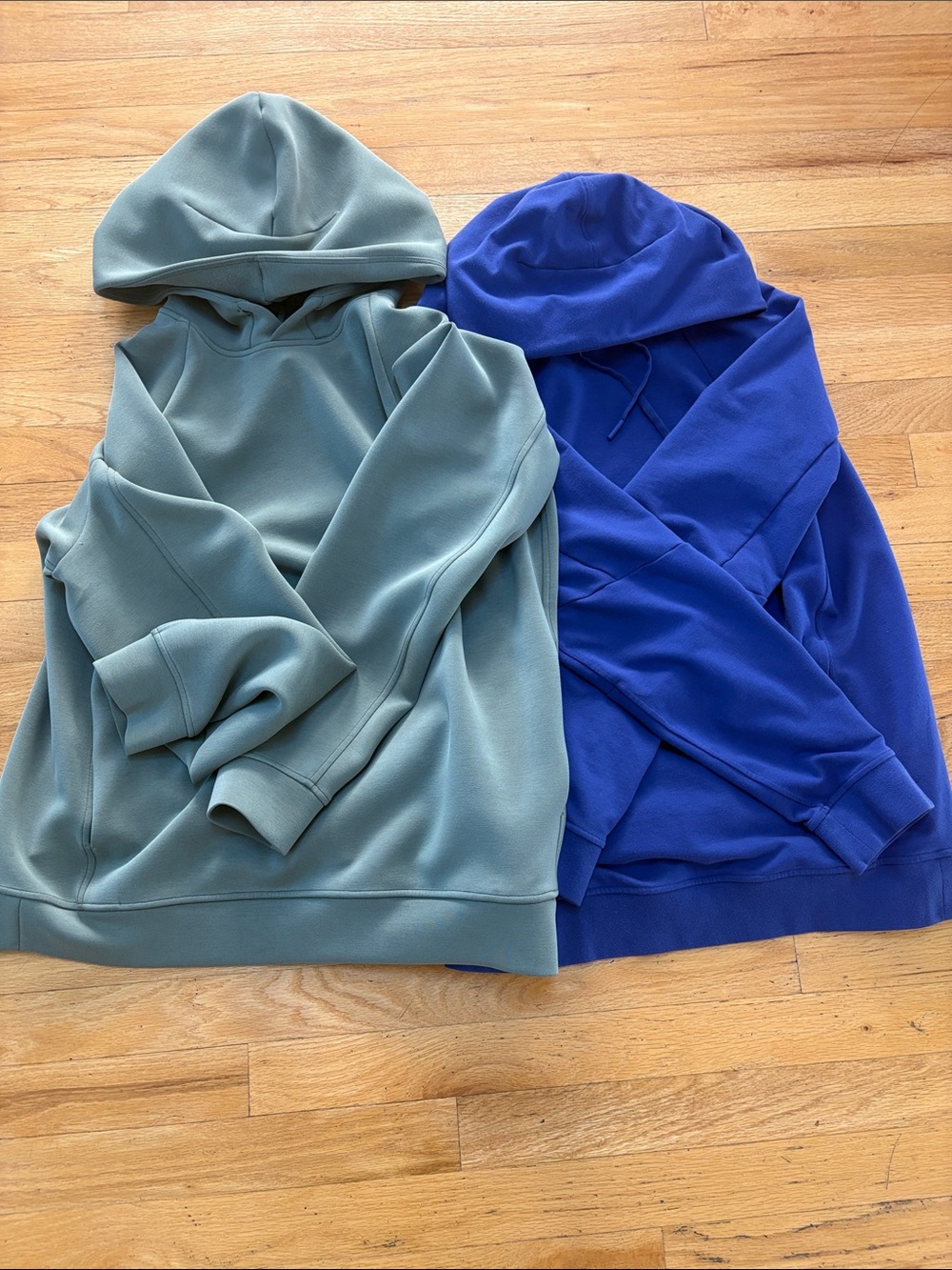 Two Lululemon men’s medium sweatshirts
Hardly worn like new